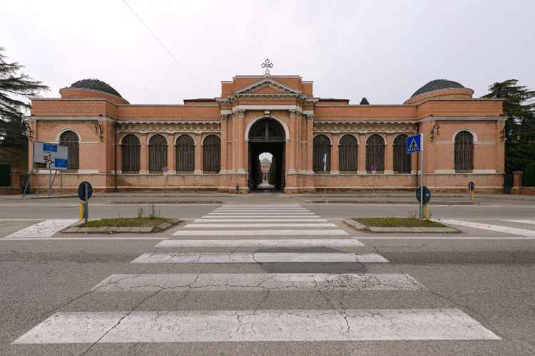 thumbs/Cimiteri_SM/Cimitero-di-Forlì_foto-Andrea-Scardova_01-med.jpg