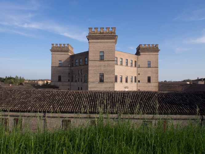 thumbs//castelli/Ferrara/Castello_della_Mesola_Zampini_Luca2-med.jpg