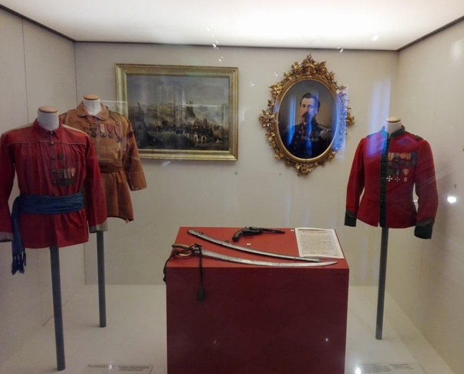 ReggioEmilia_Tricolore_03