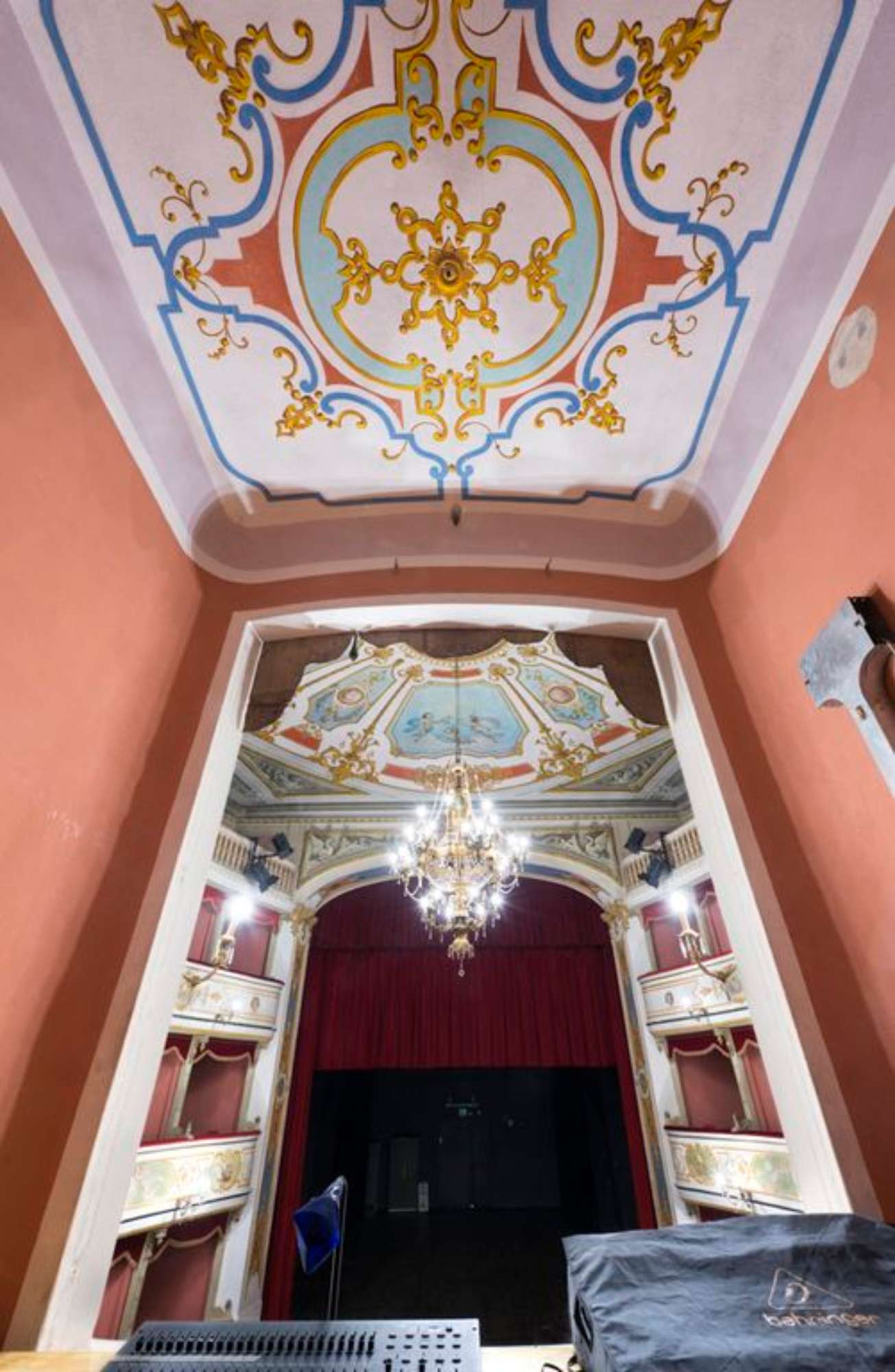 Novellara,Teatro della Rocca "Franco Tagliavini", il palco centrale (foto Andrea Scardova, IBC) 2017