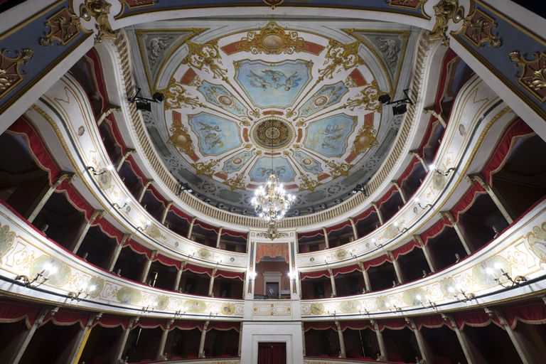 Novellara,Teatro della Rocca "Franco Tagliavini", panoramica della sala teatrale (foto Andrea Scardova, IBC) 2017