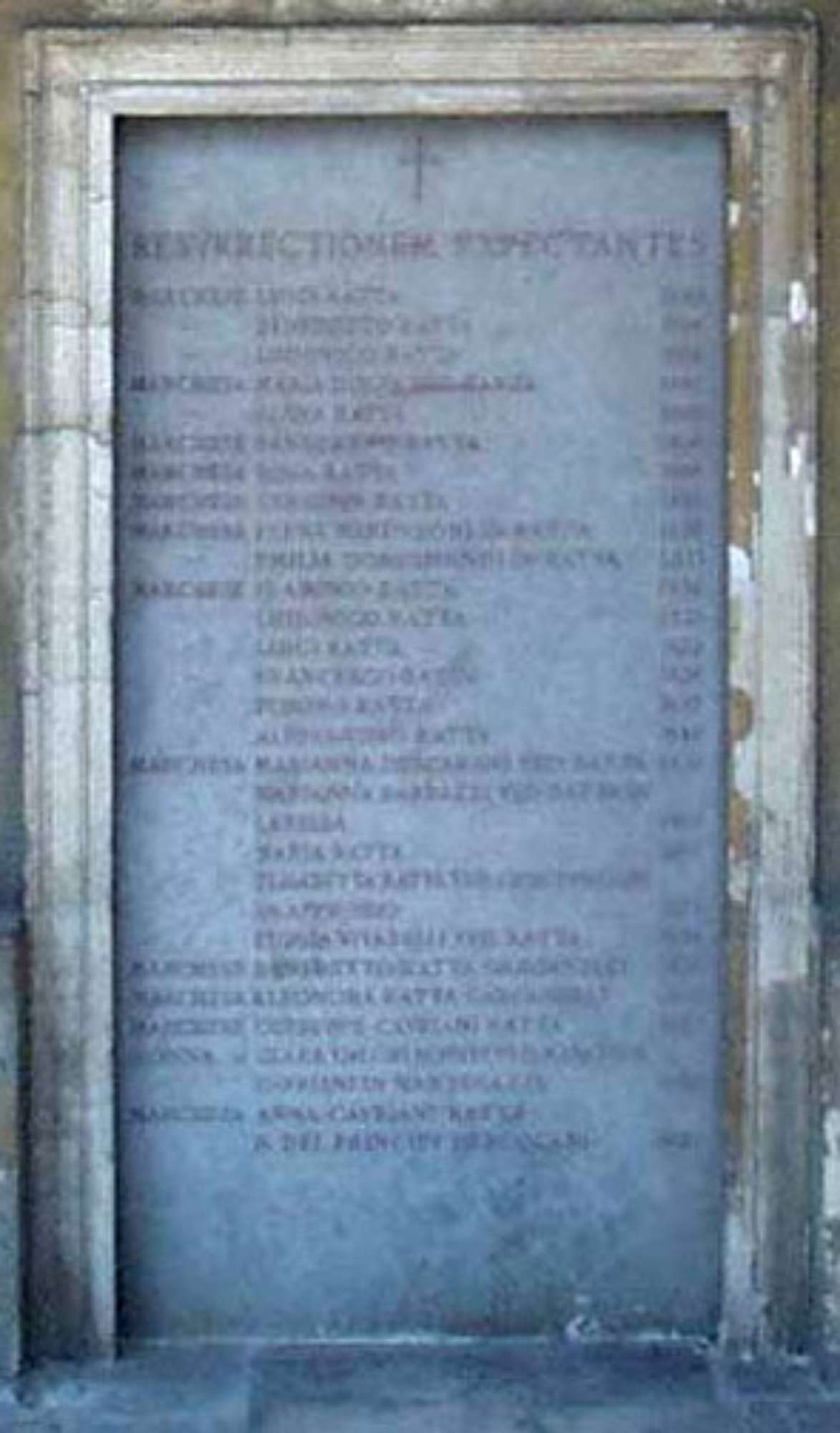 175749m